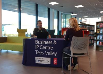 A BIPC officer having a one-to-one with a client.